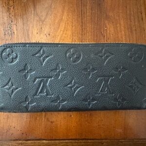 Louis Vuitton Wallet Zippy
Monogram Empriente Black